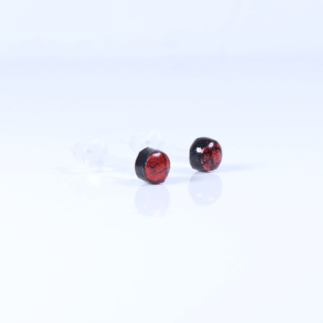 Hypoallergenic Small Vibrant Electric Cracked Red Black Polymer Clay Plastic Back Stud Earrings With Designer Carbon Fiber Jewellery Box