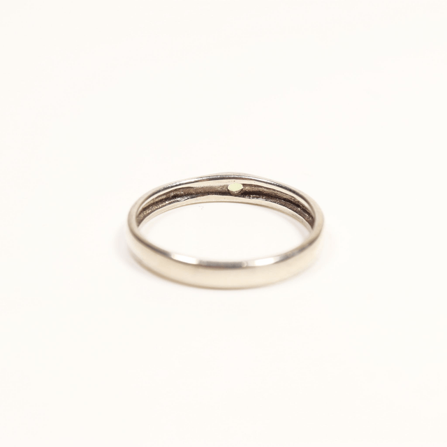 Simple Sterling Silver 925 Minimalist Design Style Small Round Cut Green Peridot Birthstone Gemstone Band Ring Size O - 7