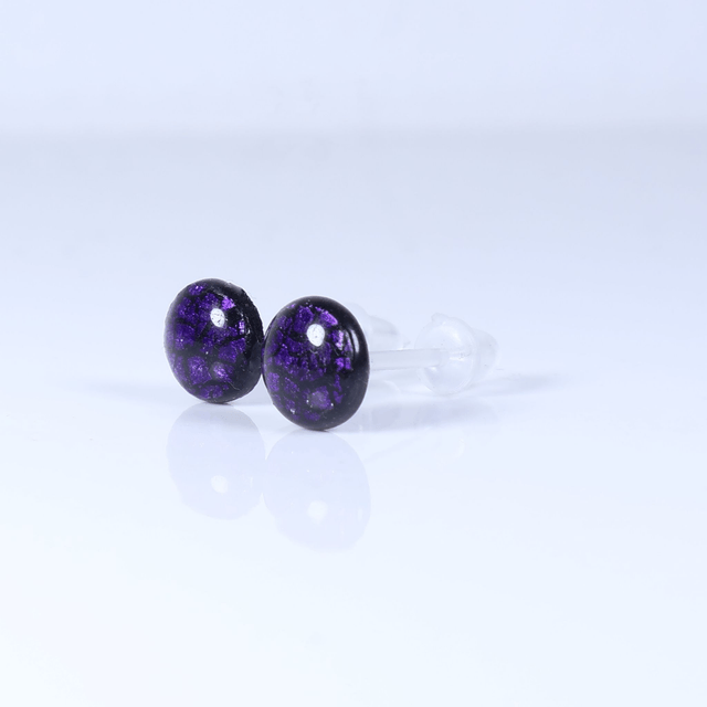 Hypoallergenic Vibrant Electric Cracked Dark Purple Polymer Clay Plastic Rubber Back Stud Earrings With Designer Carbon Fiber Jewellery Box