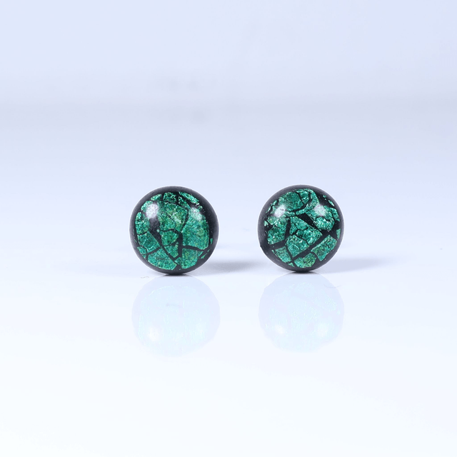  Hypoallergenic Vibrant Electric Cracked Green Black Polymer Clay Plastic Rubber Back Stud Earrings With Designer Carbon Fiber Jewellery Box