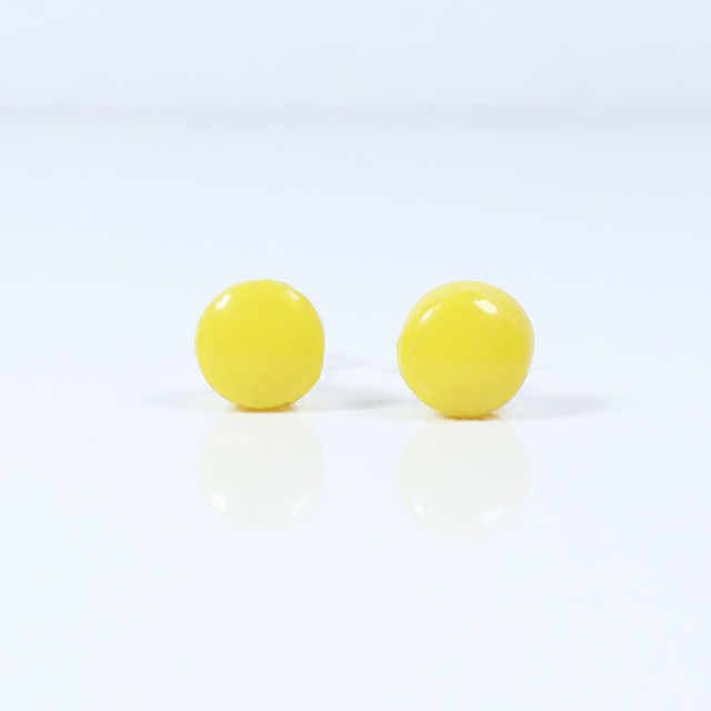 Hypoallergenic 6mm Medium Solid Yellow Round Cut Polymer Clay Plastic Back Stud Earrings With Designer Carbon Fiber Jewellery Box