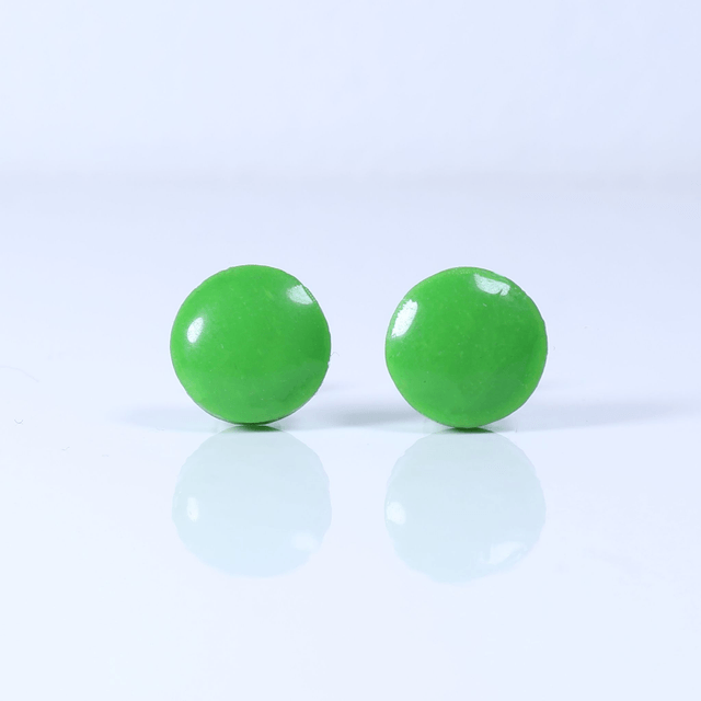 Hypoallergenic 8mm Large Solid Green Round Cut Polymer Clay Plastic Back Stud Earrings With Designer Carbon Fiber Jewellery Box