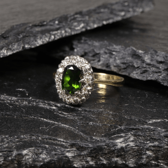 Vintage 18K 18Ct 750 Solid Yellow Gold Platinum Vivid Green Diopside And Diamond Halo Natural Gemstone Ring Size L 1/2 - 5 7/8