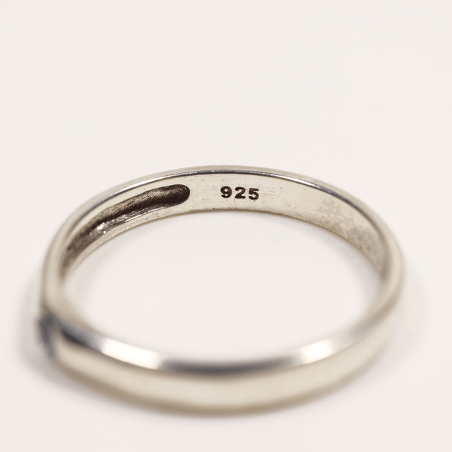 Simple Sterling Silver 925 Minimalist Design Style Small Round Cut Blue Topaz Birthstone Gemstone Band Ring Size O - 7