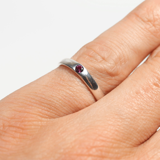 Simple Sterling Silver 925 Minimalist Design Style Small Round Cut Pink Rhodolite Garnet Birthstone Gemstone Band Ring Size O - 7