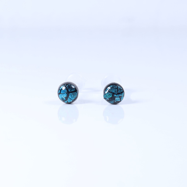 Hypoallergenic Small Vibrant Electric Cracked Teal Black Polymer Clay Plastic Back Stud Earrings With Designer Carbon Fiber Jewellery Box