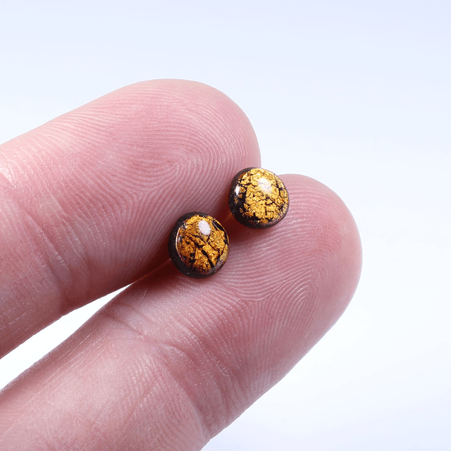 Hypoallergenic Vibrant Electric Cracked Orange Black Polymer Clay Plastic Rubber Back Stud Earrings With Designer Carbon Fiber Jewellery Box