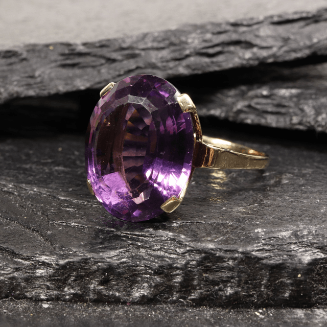 Vintage 9K 9Ct 375 Solid Yellow Gold Oval Cut Vibrant Purple Amethyst Natural Gemstone Cocktail Ring Size S 1/2 - 9 3/8