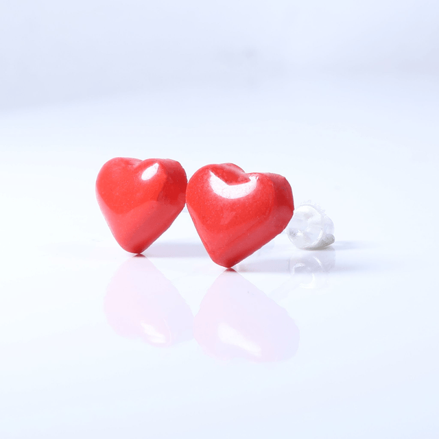 Hypoallergenic Solid Strawberry Red Sweet Heart Cut Polymer Clay Plastic Back Stud Earrings With Designer Carbon Fiber Jewellery Box