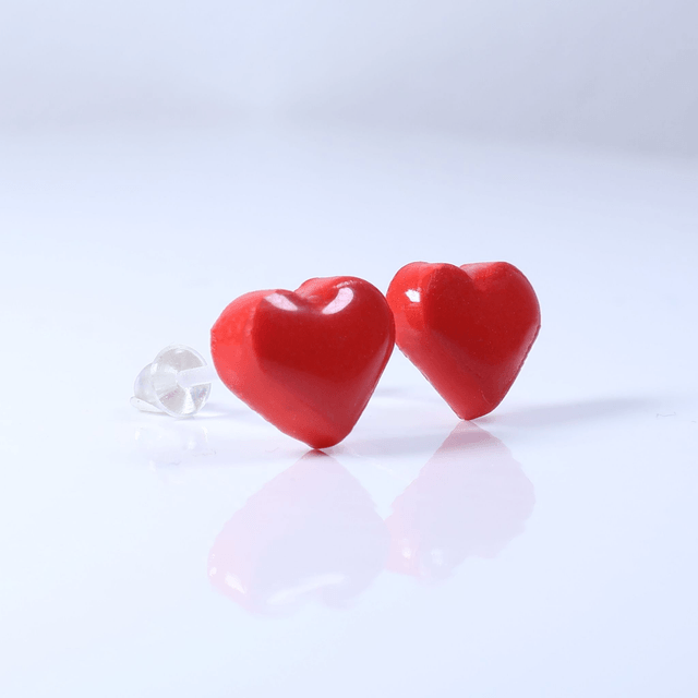 Hypoallergenic Solid Strawberry Red Sweet Heart Cut Polymer Clay Plastic Back Stud Earrings With Designer Carbon Fiber Jewellery Box
