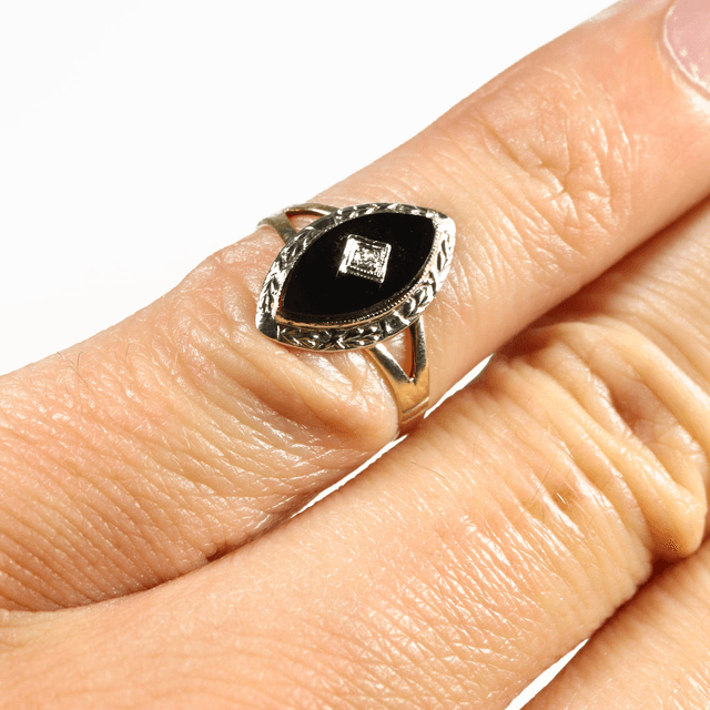 Vintage 14K 14Ct 585 Solid Yellow Gold Handcarved Detailed Platinum Marquise Cut Black Onyx Diamond Natural Gemstone Ring Size K - 5 1/8