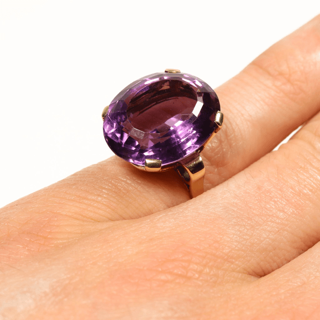 Vintage 9K 9Ct 375 Solid Yellow Gold Oval Cut Vibrant Purple Amethyst Natural Gemstone Cocktail Ring Size S 1/2 - 9 3/8