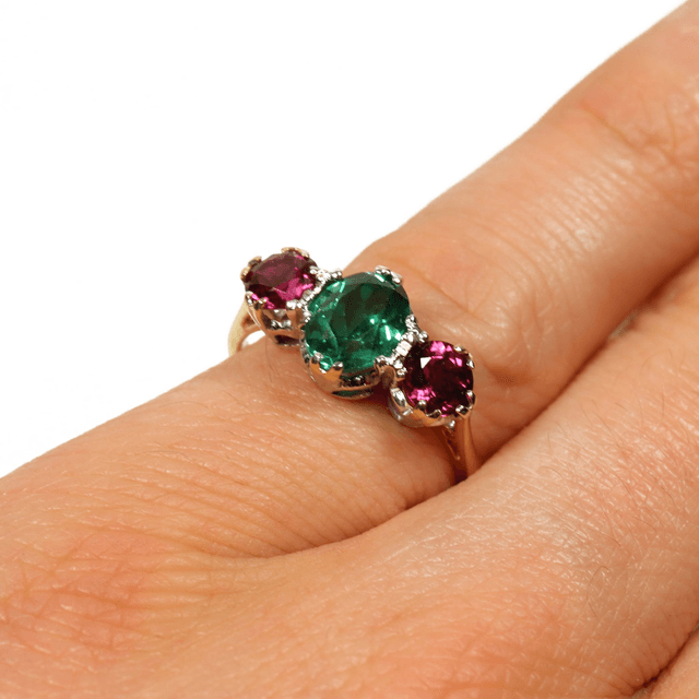 Vintage 9K 9Ct 375 Solid Yellow Gold Three Stone Trilogy Oval Round Cut Green Indicolite Pink Rubellite Tourmaline Ring Size P - 7 1/2