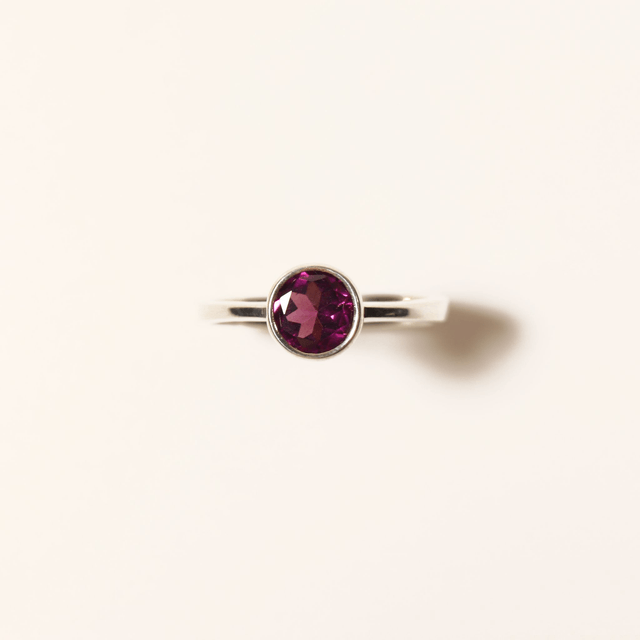 Sterling Silver 925 Minimalist Modern Design Band Round Cut Vivid Pink Rhodolite Garnet Gemstone Birthstone Ring Size N - 6 1/2