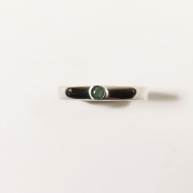 Simple Sterling Silver 925 Minimalist Design Style Small Round Cut Green Emerald Birthstone Gemstone Band Ring Size O - 7