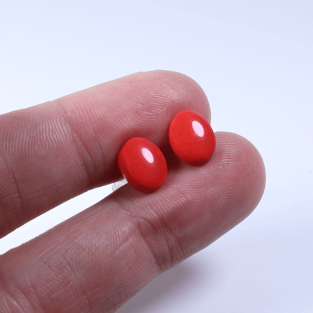 Hypoallergenic Solid Strawberry Red Oval Cut Polymer Clay Plastic Back Stud Earrings With Designer Carbon Fiber Jewellery Box