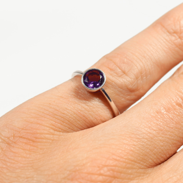 Sterling Silver 925 Minimalist Modern Design Band Round Cut Vivid Purple Amethyst Gemstone Birthstone Ring Size N - 6 1/2