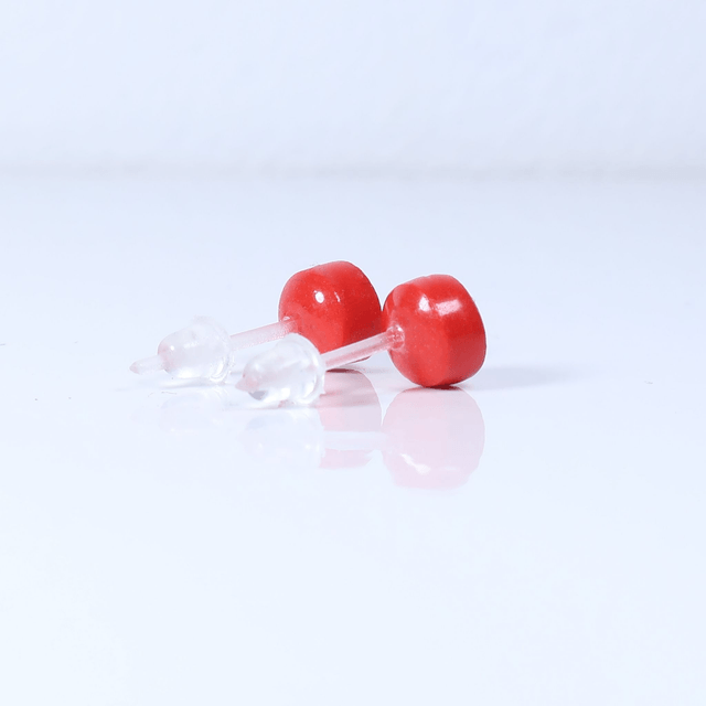 Hypoallergenic 6mm Medium Solid Red Round Cut Polymer Clay Plastic Back Stud Earrings With Designer Carbon Fiber Jewellery Box