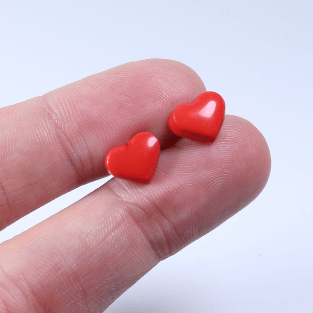 Hypoallergenic Solid Strawberry Red Sweet Heart Cut Polymer Clay Plastic Back Stud Earrings With Designer Carbon Fiber Jewellery Box