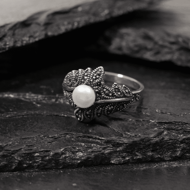 Vintage Sterling Silver 925 Art Deco Style Round White Fresh Water Pearl With Marcasite Gemstone Floral Leaf Design Ring Size N - 6 1/2