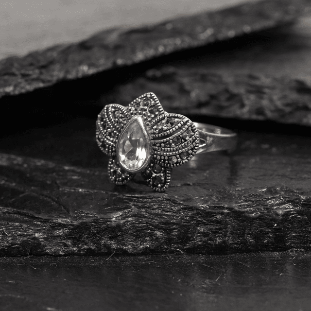 Vintage Sterling Silver 925 Art Deco Style Pear Cut Blue Topaz With Marcasite Gemstone Flower Design Ring Size O - 7