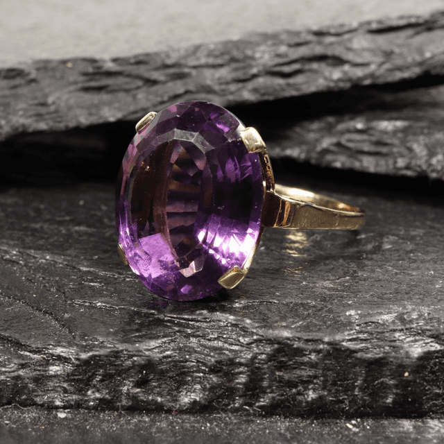 Vintage 9K 9Ct 375 Solid Yellow Gold Oval Cut Vibrant Purple Amethyst Natural Gemstone Cocktail Ring Size S 1/2 - 9 3/8