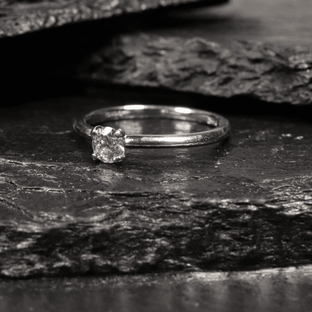 Platinum 950 IGI Certified 0.30ct Round Brilliant Natural Diamond H/SI1 Ex/Ex/Ex Engagement Wedding Solitare Tapered Ring Size N - 6 1/2